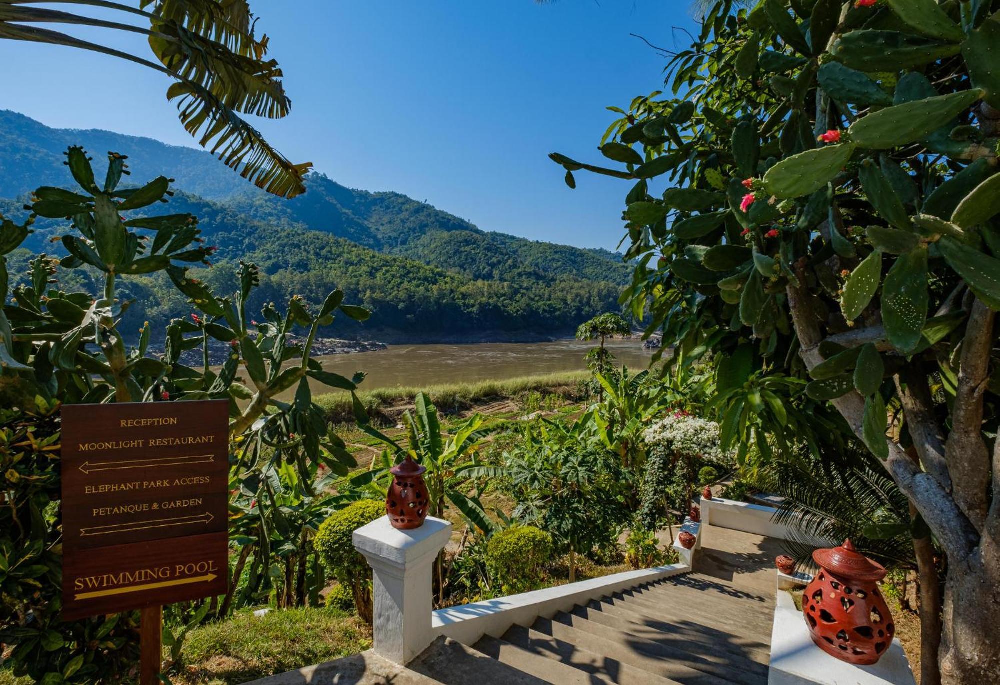 The Sanctuary Pakbeng Lodge Exterior photo